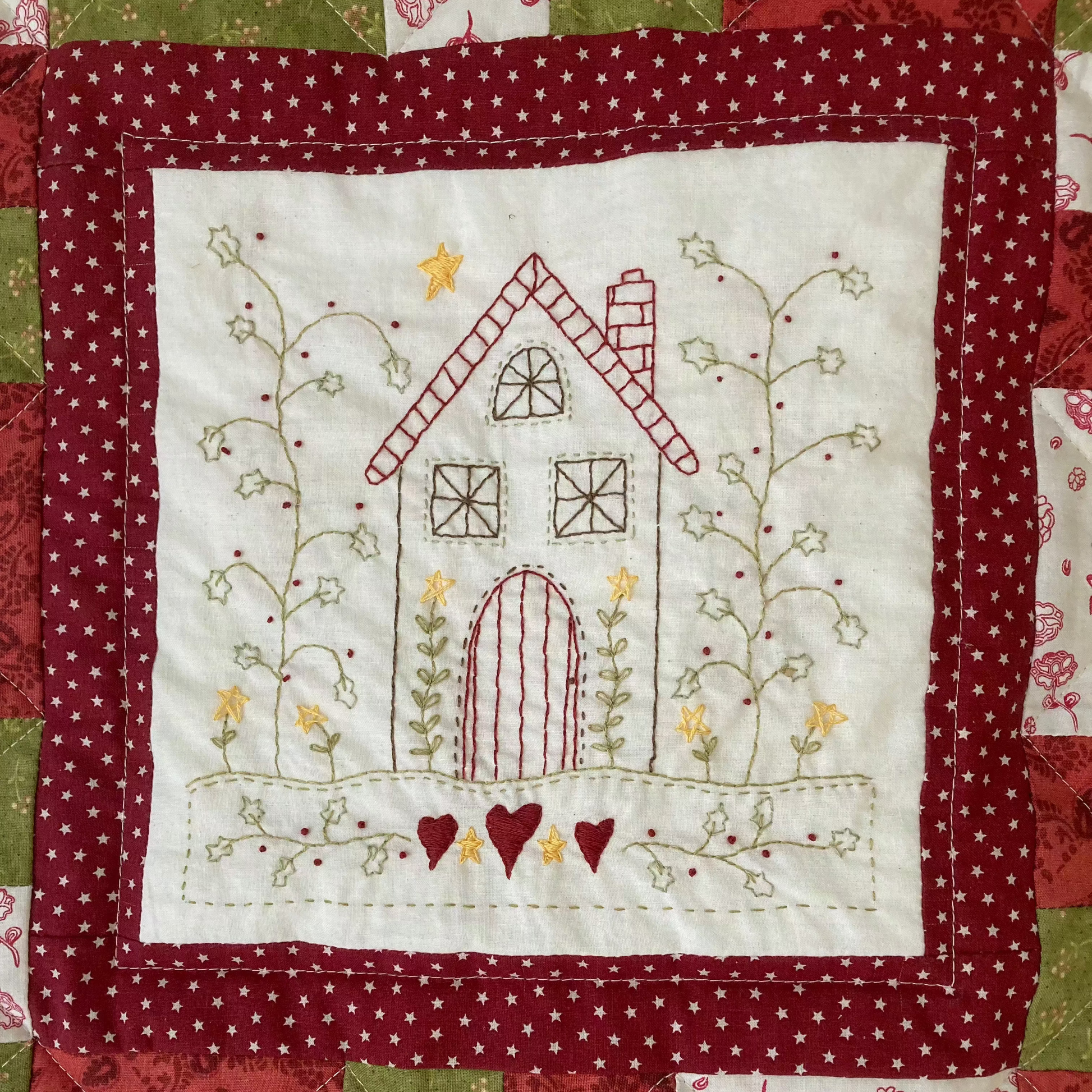 Christmas Welcome Sign - Hand Embroidered and Quilted Wall Hanging - Love Patchwork